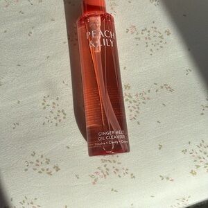 New Peach & Lily Ginger Melt Oil Cleanser